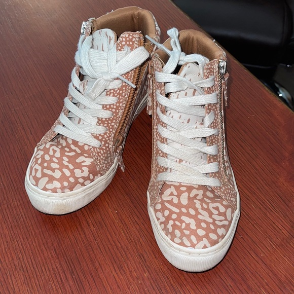 leopard high tops - Picture 1 of 4